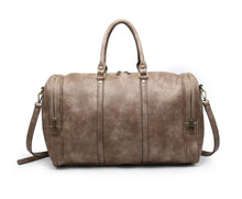 Load image into Gallery viewer, Jen &amp; Co. - M1943 Petra Weekender w/ Zipper Side Pockets
